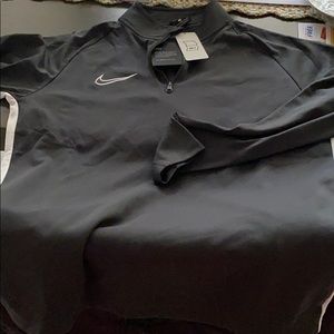 Nike Dri FIt quarter zip pull over NWT M Black
